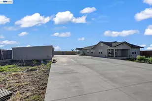 5825 Geer Rd, Hughson, CA 95326 - Photo 6