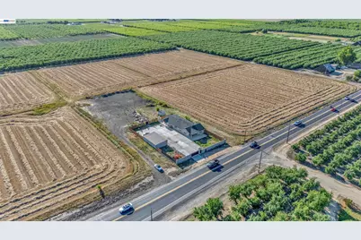 5825 Geer Rd, Hughson, CA 95326 - Photo 2