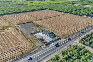 5825 Geer Rd, Hughson, CA 95326 - Photo 2