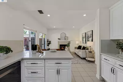 4290 Tiburon Dr, Fremont, CA 94555 - Photo 10