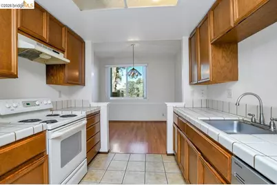 2776 East Ct, Richmond, CA 94806 - Photo 6