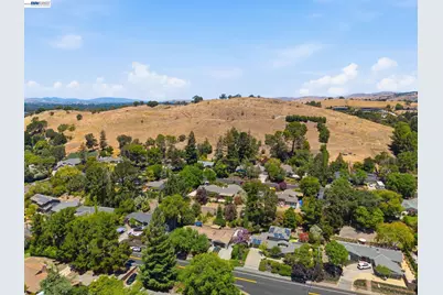 656 La Vista Rd, Walnut Creek, CA 94598 - Photo 56