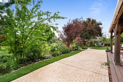 656 La Vista Rd, Walnut Creek, CA 94598 - Photo 54