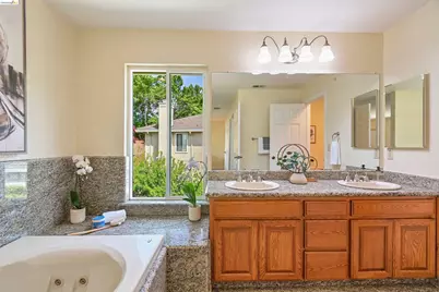 4303 Chamberlin Ct, Oakland, CA 94619 - Photo 34
