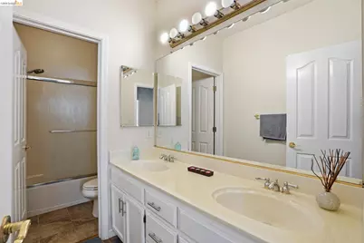 1315 Oakcrest Way, Antioch, CA 94509 - Photo 22