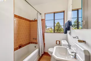 335 Vermont Ave, Berkeley, CA 94707 - Photo 30