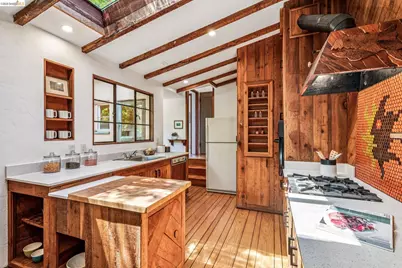335 Vermont Ave, Berkeley, CA 94707 - Photo 4