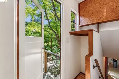 335 Vermont Ave, Berkeley, CA 94707 - Photo 40
