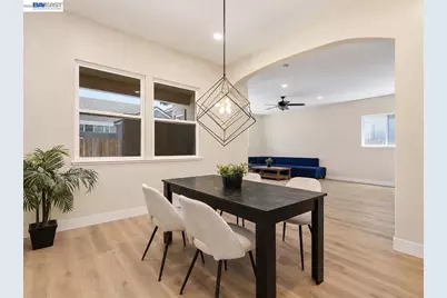 530 Seaport Village Drive, Livingston, CA 95334 - Photo 6
