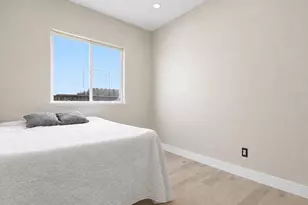 530 Seaport Village Dr, Livingston, CA 95334 - Photo 12