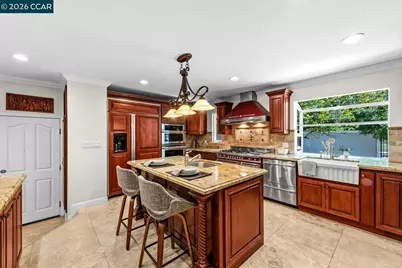 1642 Carriage Dr, Walnut Creek, CA 94598 - Photo 22