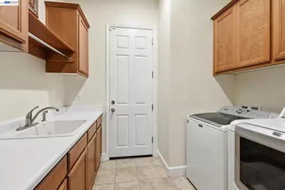 2359 Happy Valley Ln, Manteca, CA 95336 - Photo 40