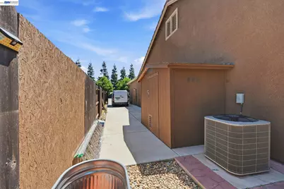 2359 Happy Valley Ln, Manteca, CA 95336 - Photo 46