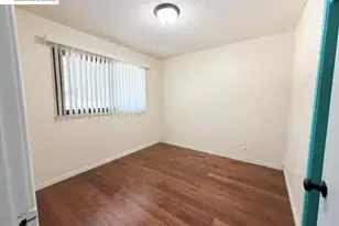 3823 Donner Ave, Fresno, CA 93726 - Photo 10