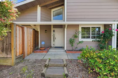 2402 Heathrow Ln, San Leandro, CA 94577 - Photo 4