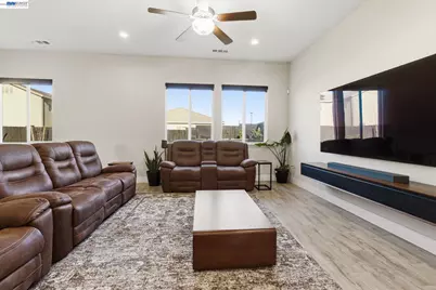 2394 Bharvani Ave, Manteca, CA 95337 - Photo 12