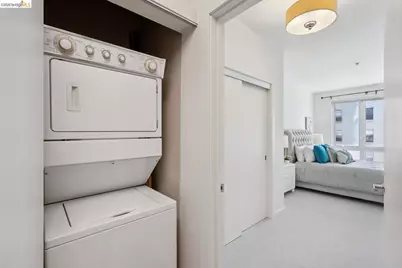 1511 Jefferson St #PH 12, Oakland, CA 94612 - Photo 18