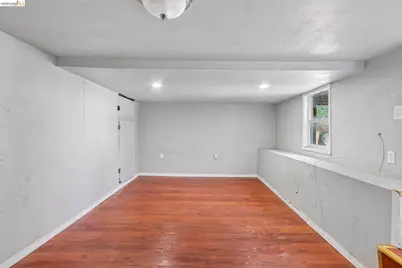 5081 Congress Ave, Oakland, CA 94601 - Photo 24