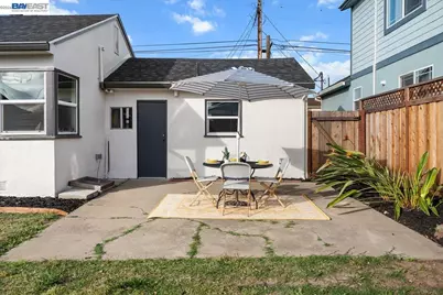 320 Beach Rd, Alameda, CA 94502 - Photo 6
