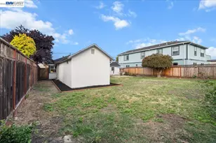 320 Beach Rd, Alameda, CA 94502 - Photo 8