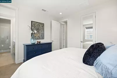 1380 Julia Ln, Concord, CA 94519 - Photo 10