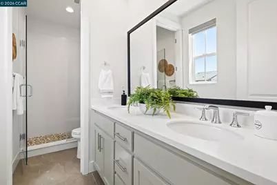 1380 Julia Ln, Concord, CA 94519 - Photo 12