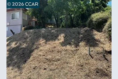 5229 Macarthur Blvd, Oakland, CA 94619 - Photo 8