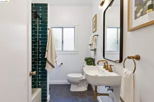 5501 Thomas Ave, Oakland, CA 94618 - Photo 32