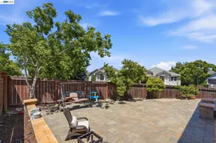 857 Bridgeway Cir, El Sobrante, CA 94803 - Photo 38