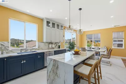 857 Bridgeway Cir, El Sobrante, CA 94803 - Photo 16