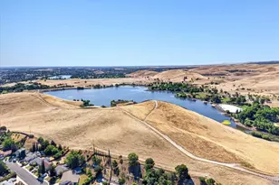 2458 Grimsby Dr, Antioch, CA 94509 - Photo 38