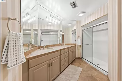4636 Redwood Rd, Oakland, CA 94619 - Photo 24
