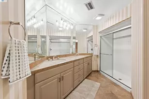 4636 Redwood Rd, Oakland, CA 94619 - Photo 24