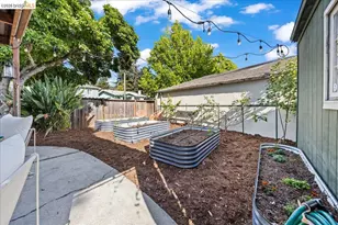 10809 McIntyre St, Oakland, CA 94605 - Photo 38