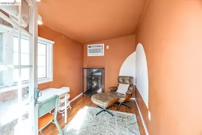 10809 McIntyre St, Oakland, CA 94605 - Photo 34