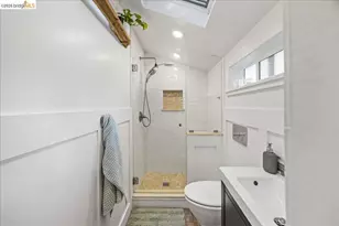 10809 McIntyre St, Oakland, CA 94605 - Photo 30