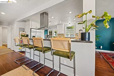 10809 McIntyre St, Oakland, CA 94605 - Photo 16