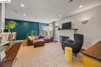 10809 McIntyre St, Oakland, CA 94605 - Photo 6