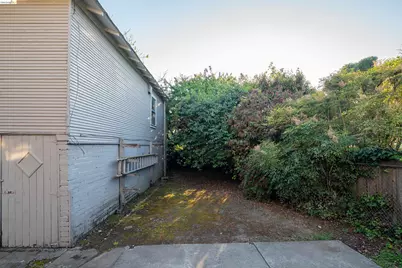 2338 Roosevelt Ave, Berkeley, CA 94703 - Photo 48