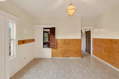 2338 Roosevelt Ave, Berkeley, CA 94703 - Photo 18