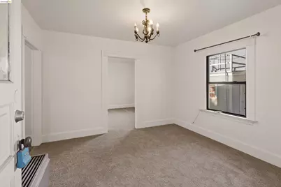 2338 Roosevelt Ave, Berkeley, CA 94703 - Photo 32