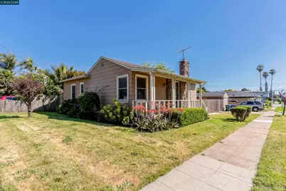 5526 Carl Ave, Richmond, CA 94804 - Photo 6