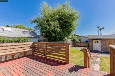 5526 Carl Ave, Richmond, CA 94804 - Photo 36