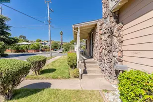 5526 Carl Ave, Richmond, CA 94804 - Photo 4