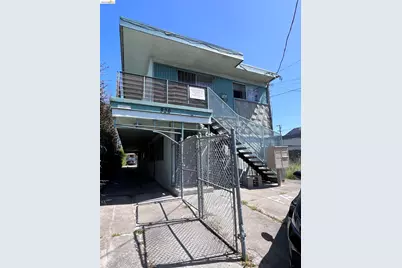 926 36th St, Oakland, CA 94608 - Photo 2