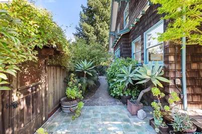 5690 Ocean View Dr, Oakland, CA 94618 - Photo 38