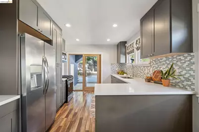 5208 Trask St, Oakland, CA 94601 - Photo 22