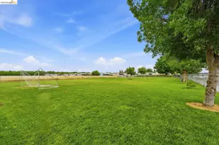 8200 Jantzen Rd, Modesto, CA 95357 - Photo 18