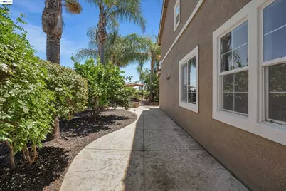 281 Country Club Dr, Brentwood, CA 94513 - Photo 36
