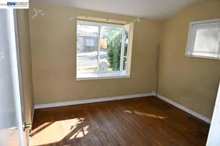 8809 Seneca St, Oakland, CA 94605 - Photo 16